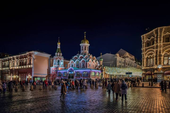 Возле Красной площади