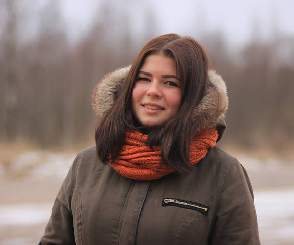 Лера.