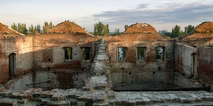 Ломать не строить .. или Парамоновские склады 