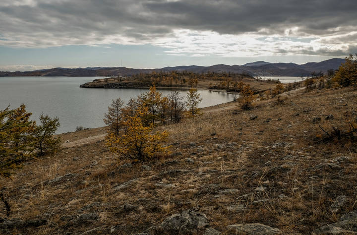 Берег Малого Моря. Байкал.