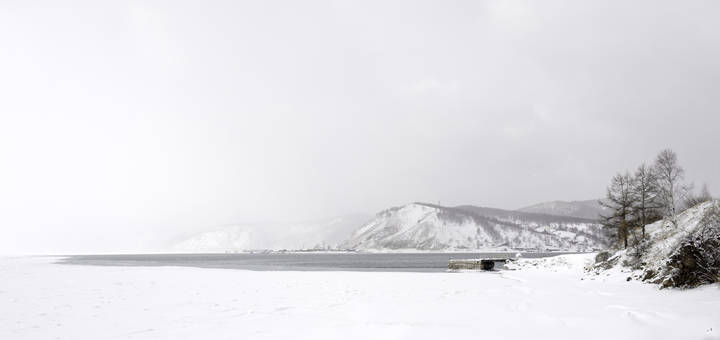 Вид на исток Ангары зимой