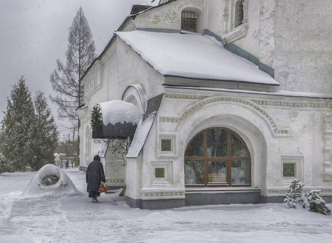 На службу
