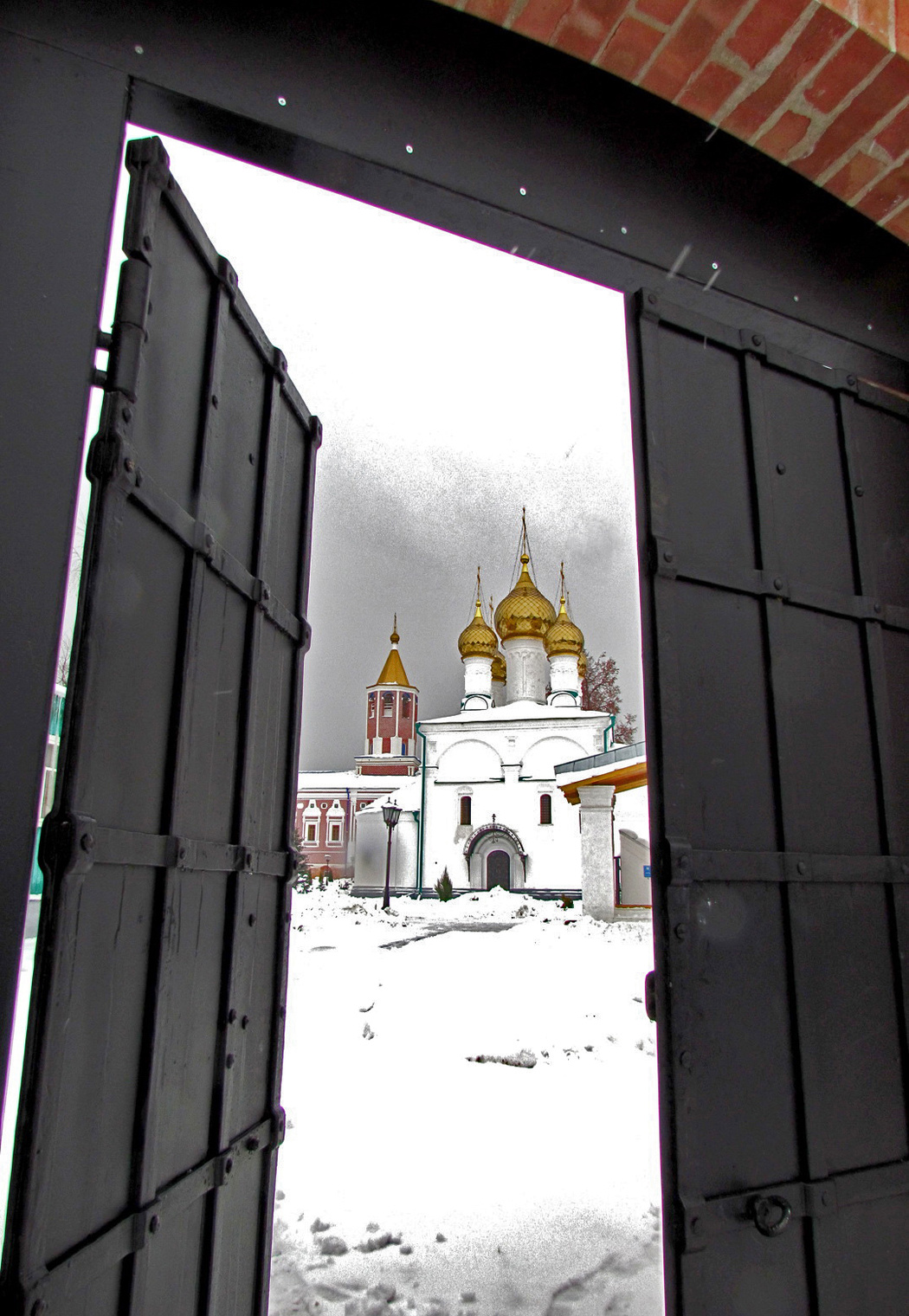 Ватопедский монастырь Галерея келий паломников.