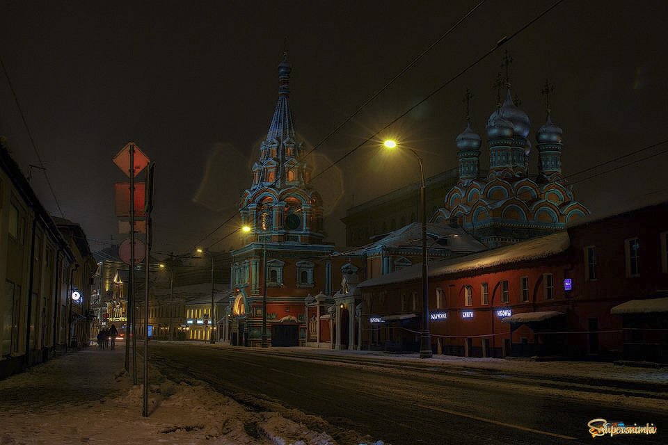 Красная церковь на Большой Полянке