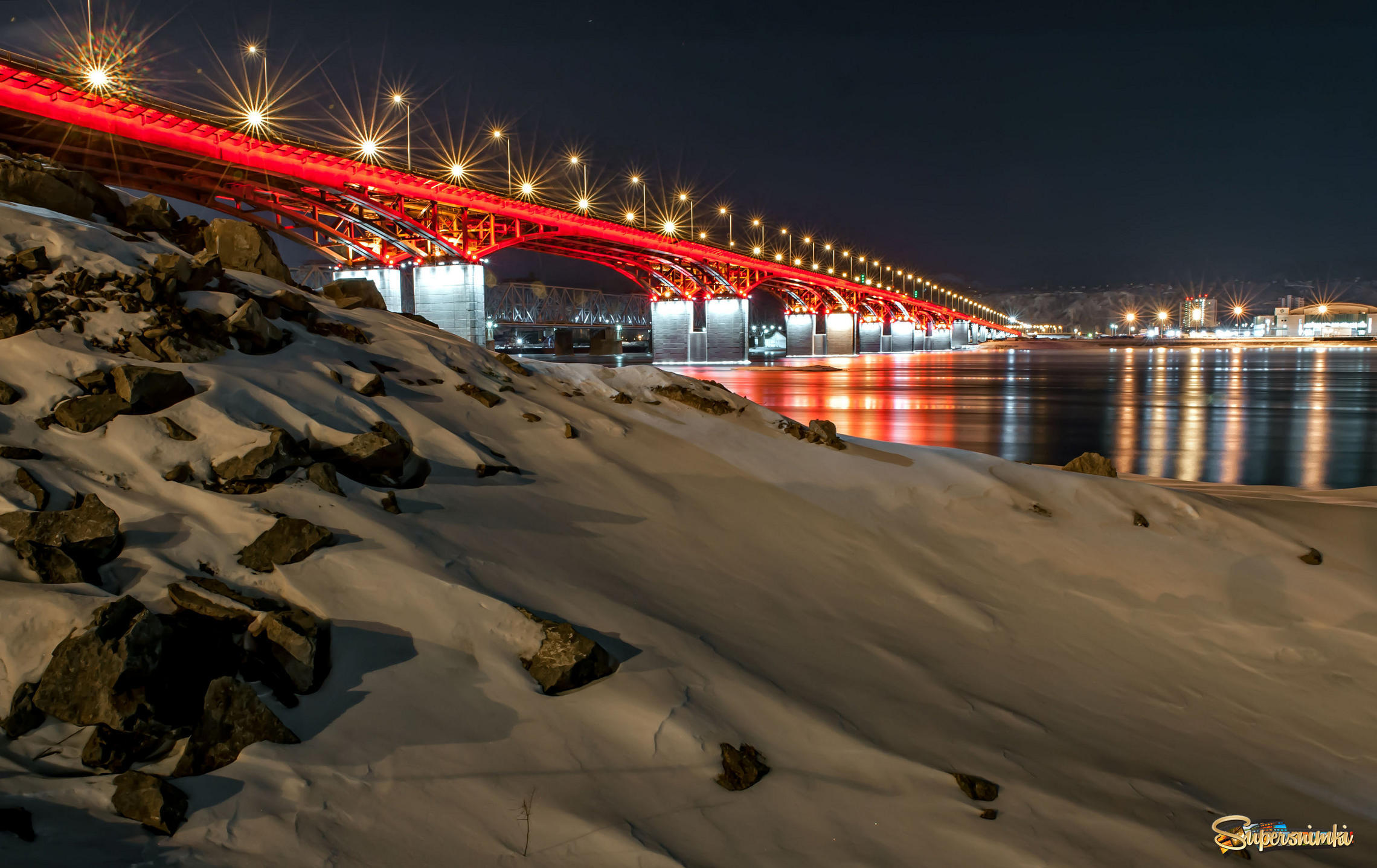 Вечерний мост города Красноярска