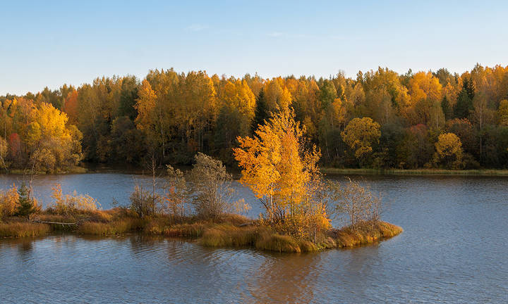 Осенний островок