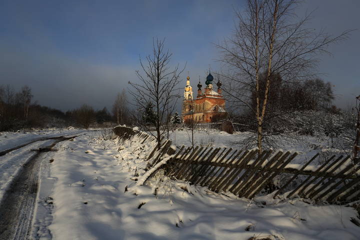 Сотьма. Церковь Воскресения Христова.