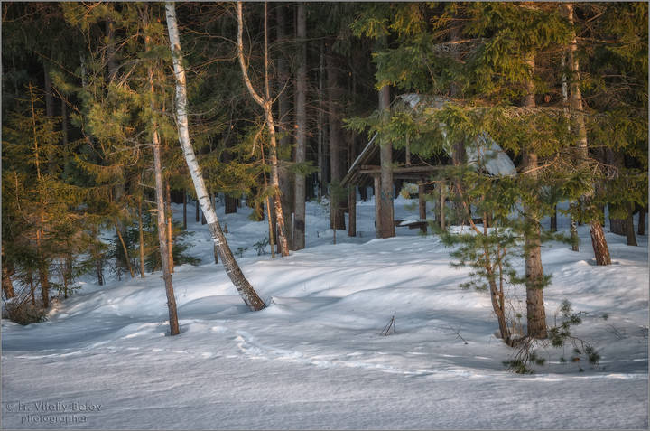 Весна, но снег еще лежит