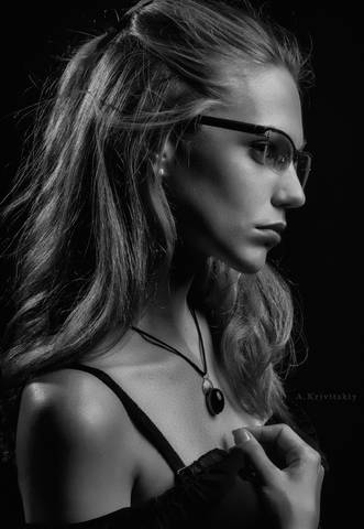 Portrait In profile. Photo model. Studio. Фототеатр.