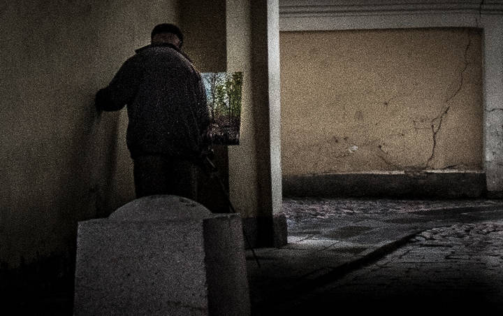 Старый...