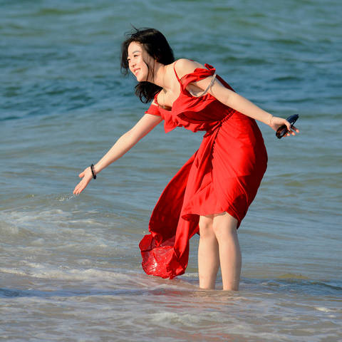 Lady in red
