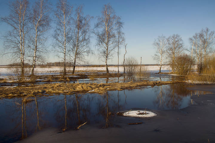 Вода наступает