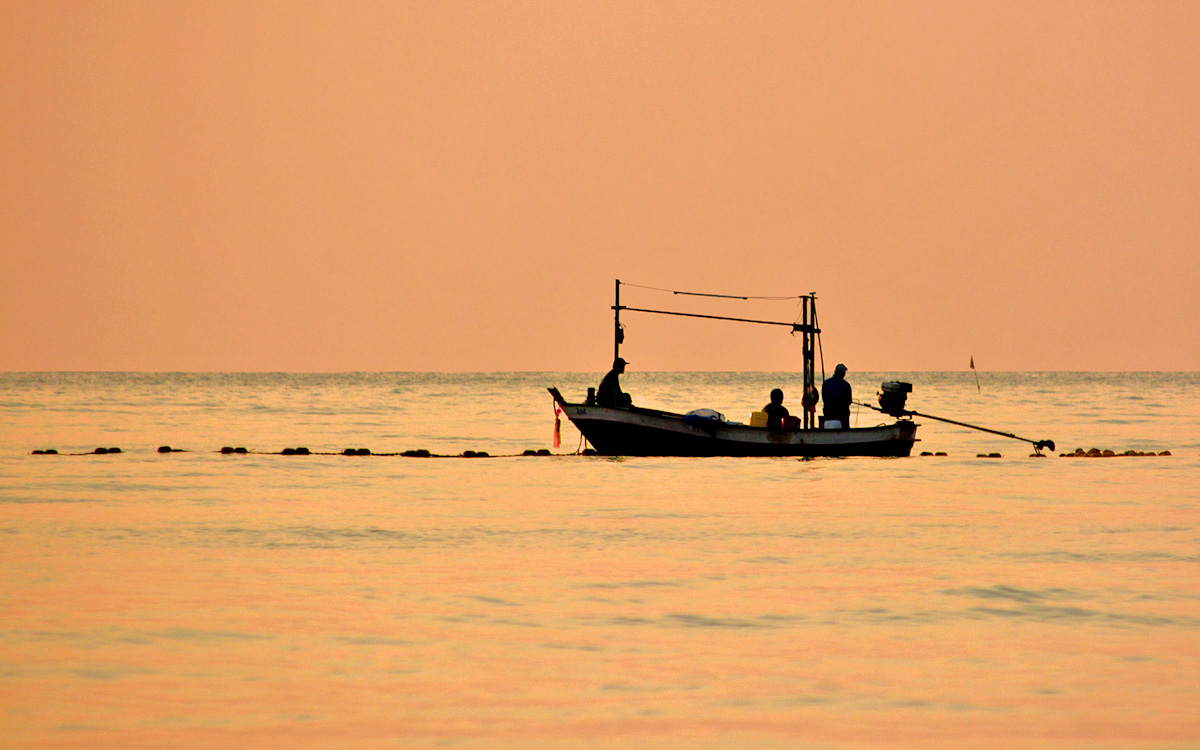 Рыбалка в водах Сиамского залива