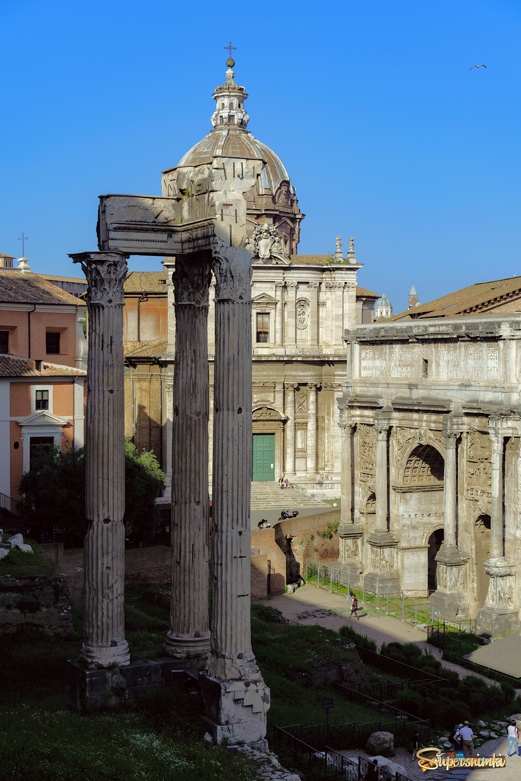 Римский форум. Храм Веспасиана