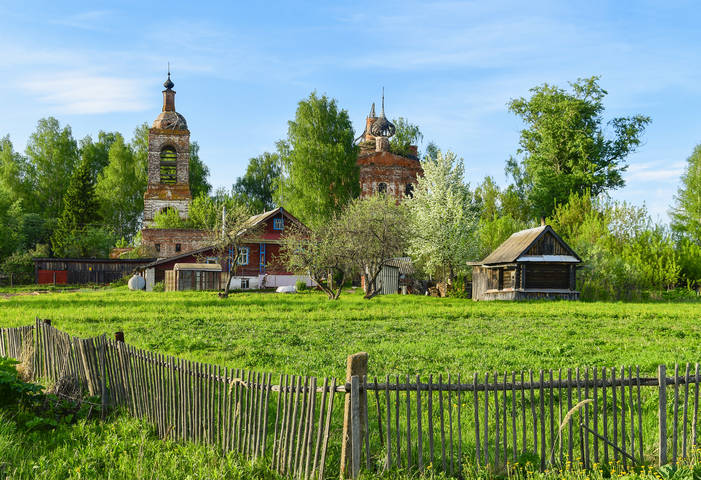 Весна .