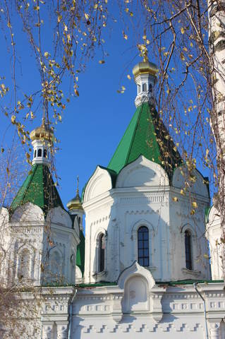 в золотый красках