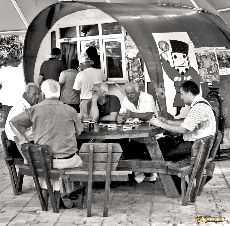 Сухумская кофейня на приморском бульваре.