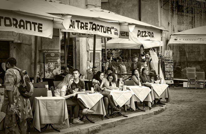 Рим. Кафе на Пьяцца Навона.