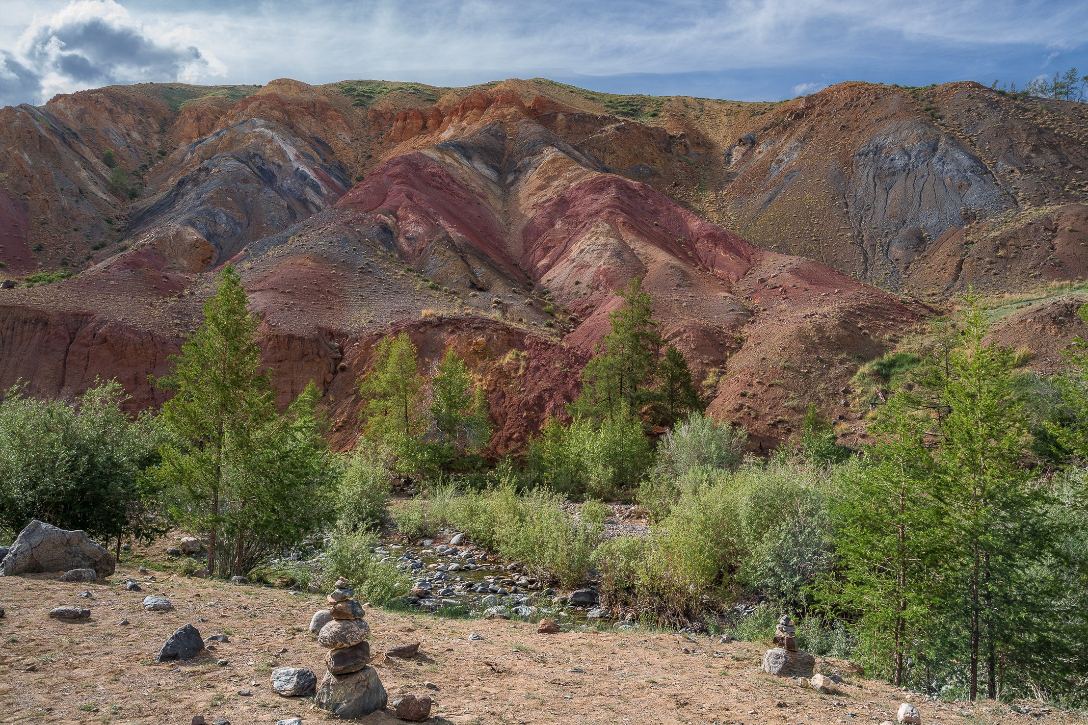  Цветные горы Кызыл-Чина