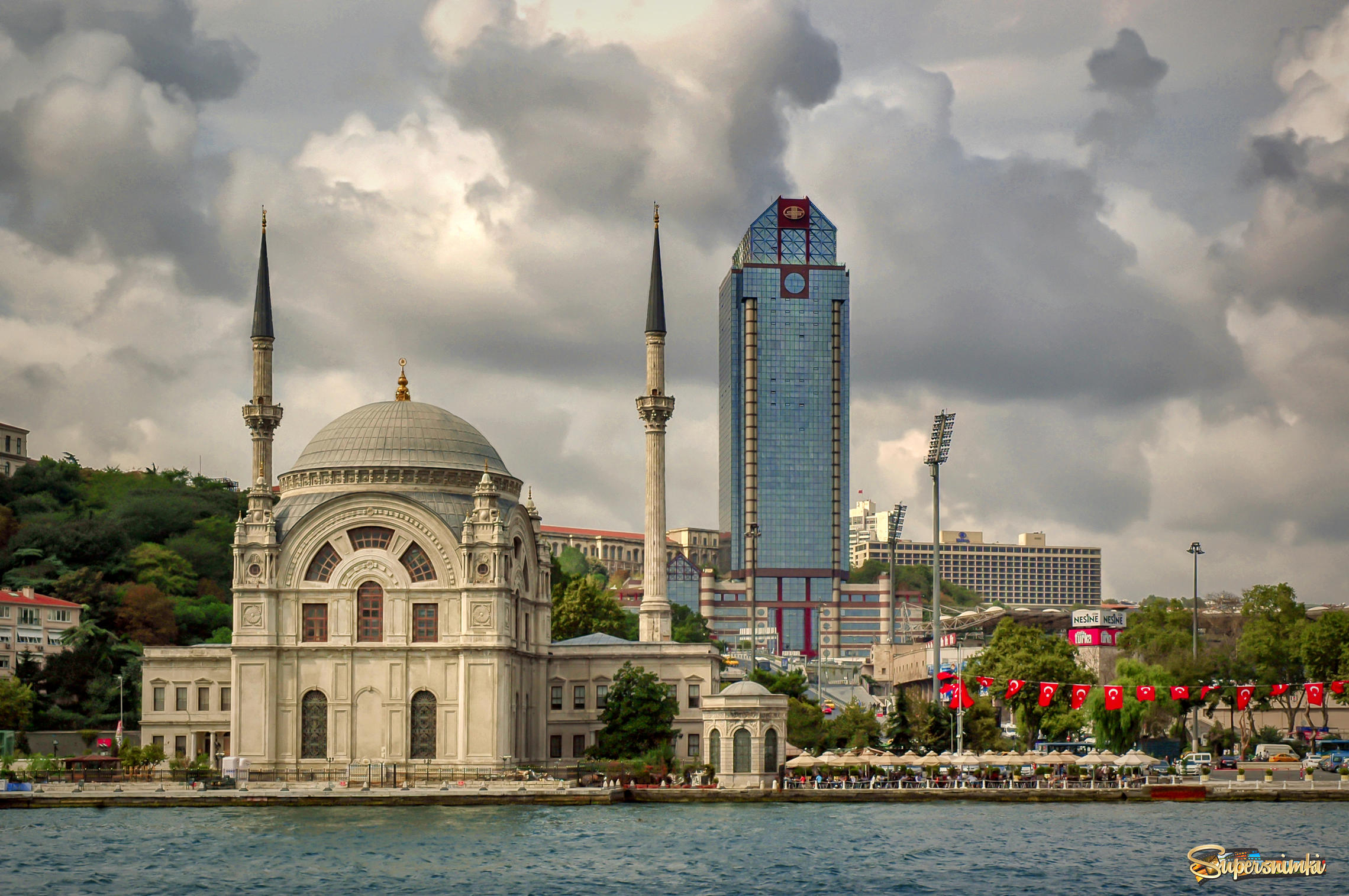 Стамбул. Мечеть Долмабахче.
