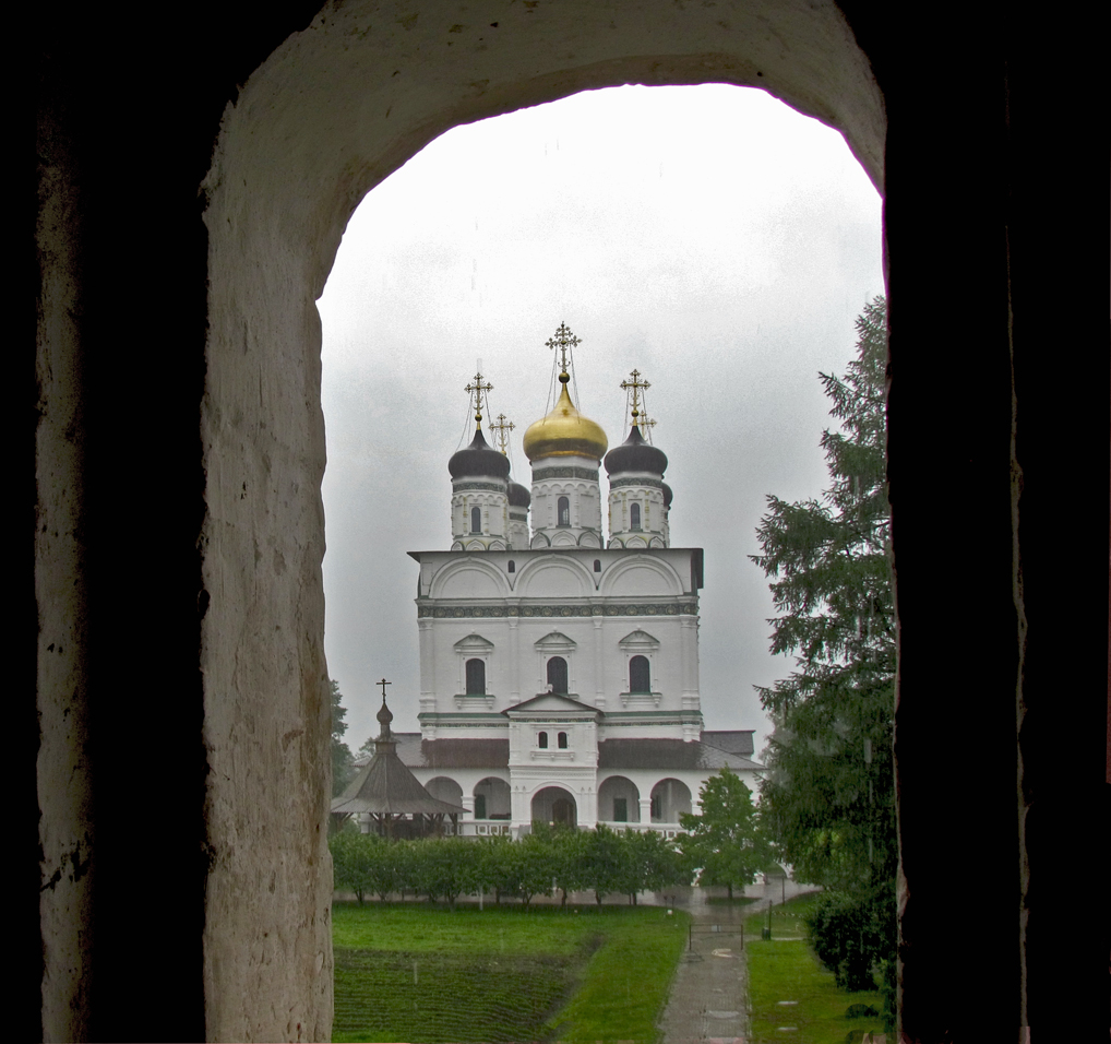 Иосифо-Волоцкий монастырь.