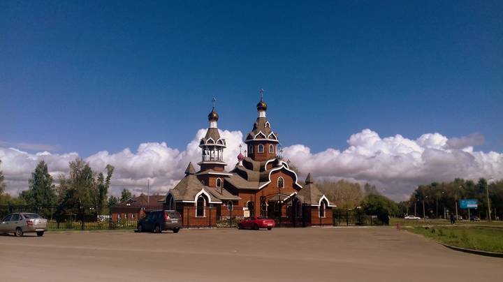 Храм Богоявление  Господне  в городе Бердск .