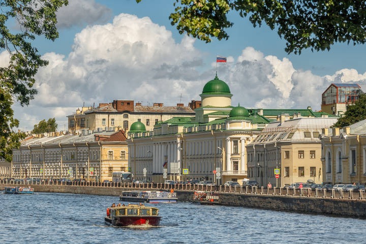 Прогулки по Петербургу