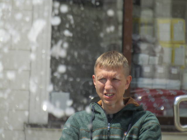 Сквозь струи фонтана