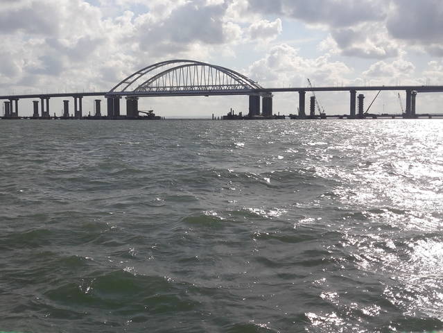 крымский мост с моря