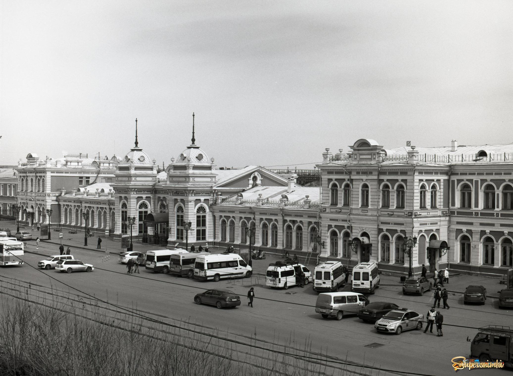 Иркутский вокзал.
