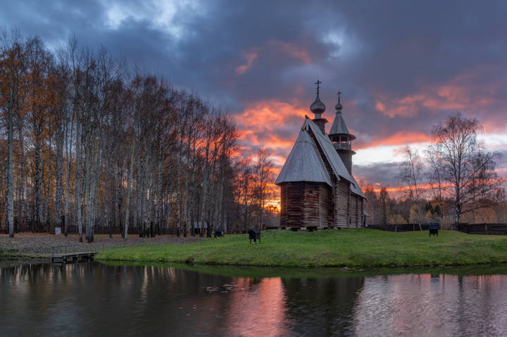 Прогулки по вечернему городу. Про вечерний свет.