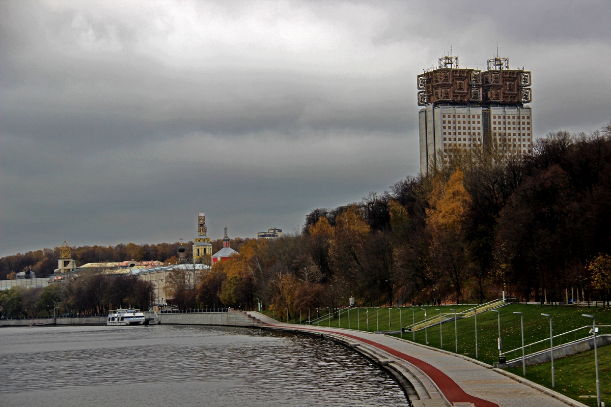 На Москве-реке 1 ноября.