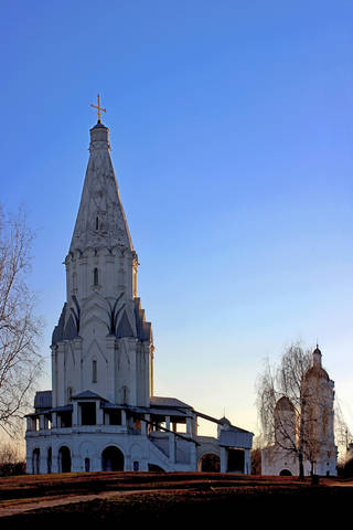 Осенний день в парке - музее Коломенское, Москва.