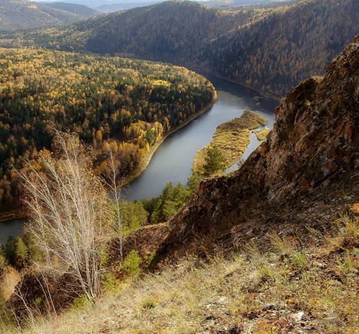 Поворот реки.