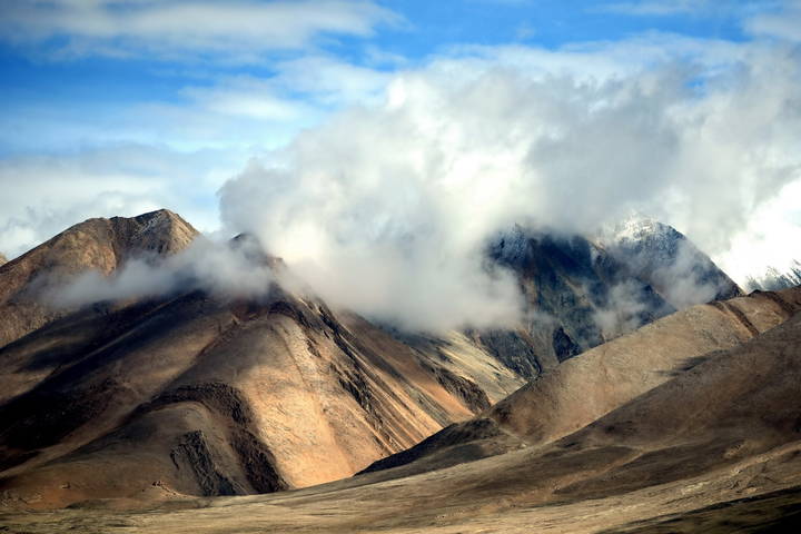 Hi, Tibet!