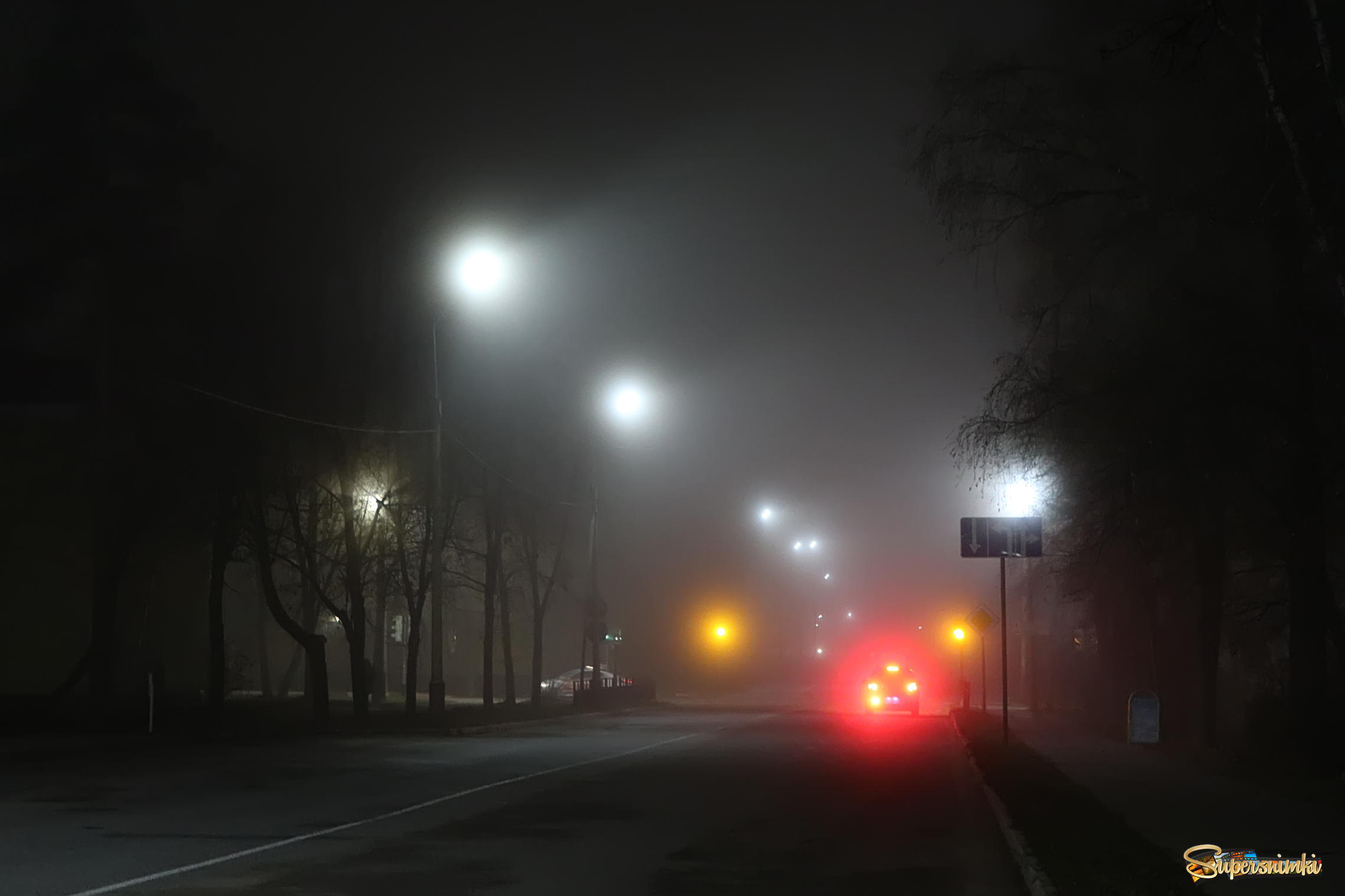 Туман в ночном городе