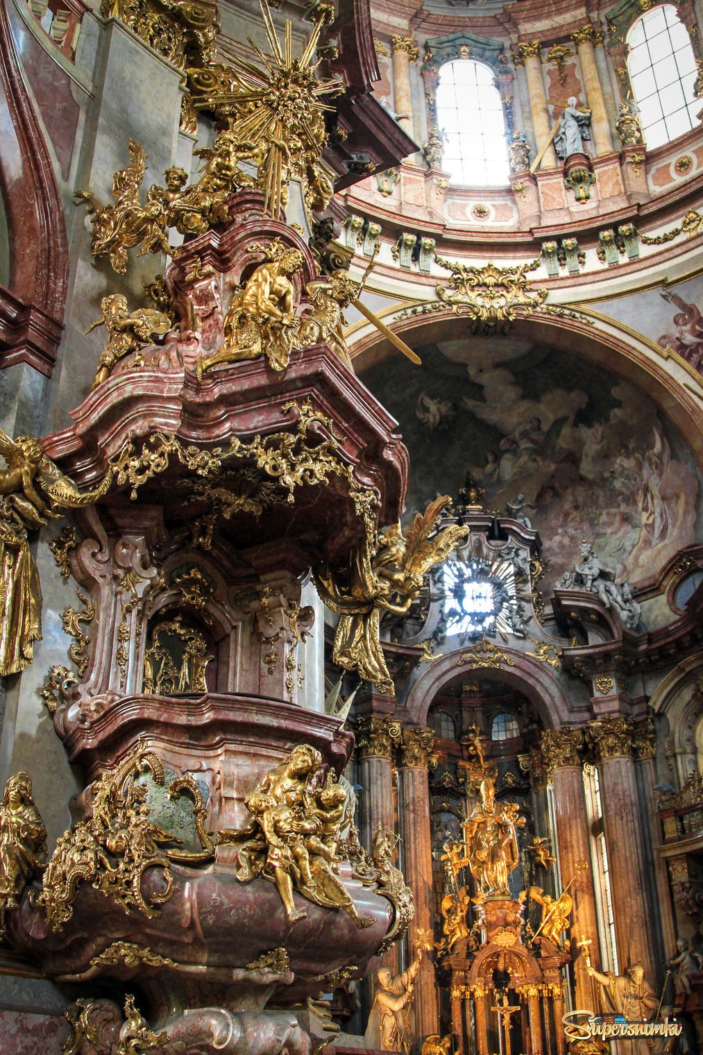  Церковь Св. Николая в Праге.