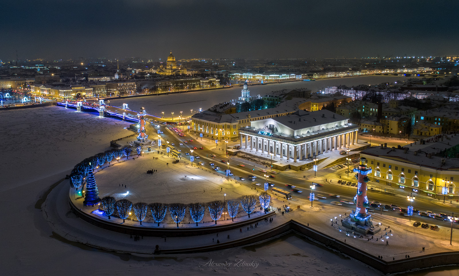 Новогодний полет над Петербургом