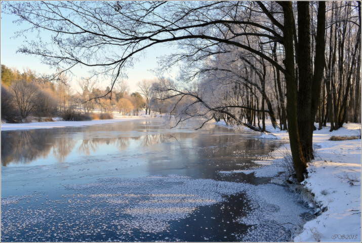 река замерзает