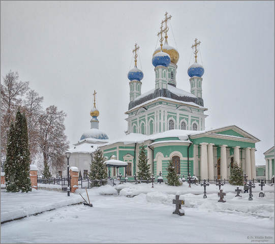 Зима в монастыре