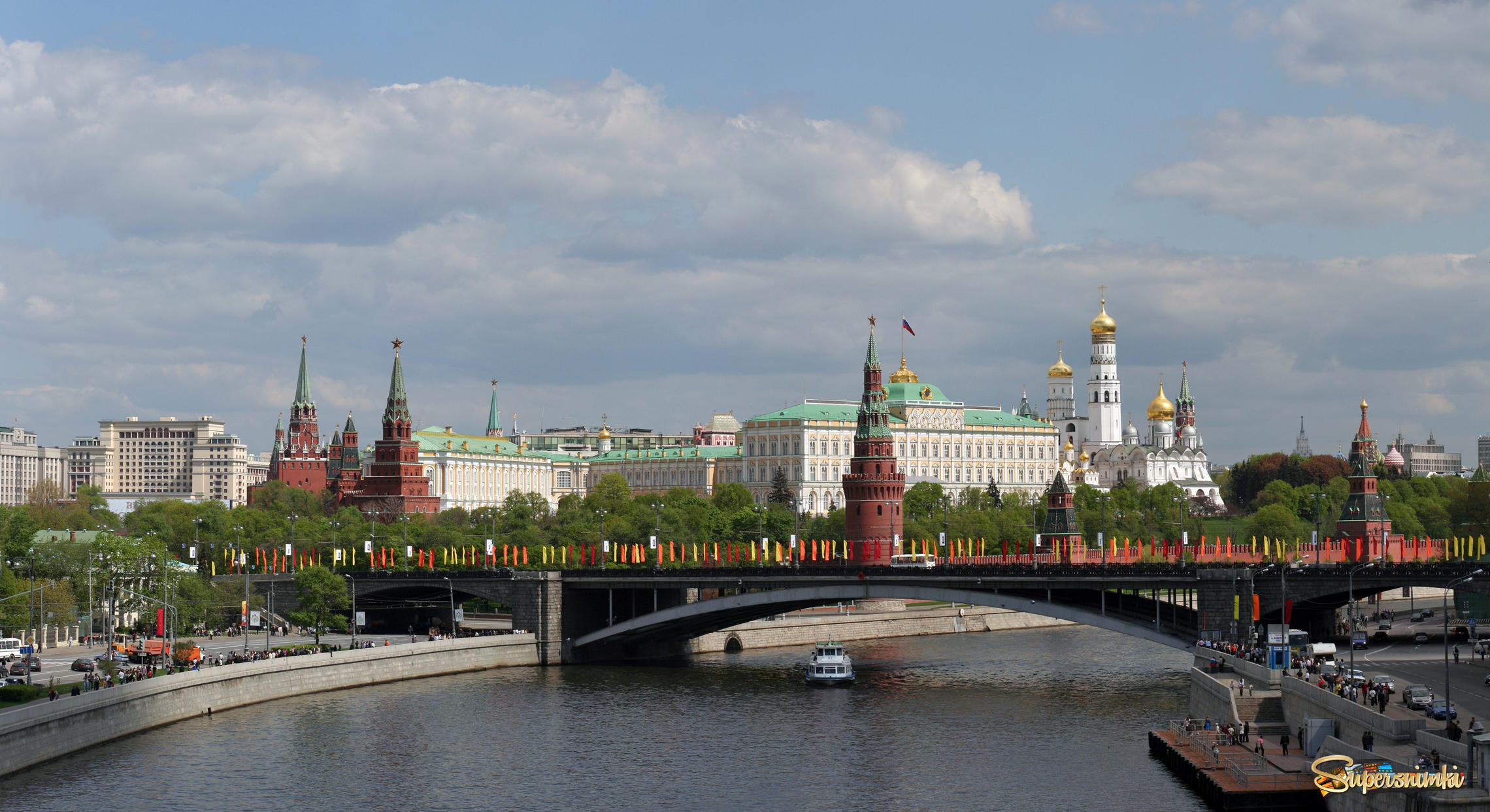 Москва майская.