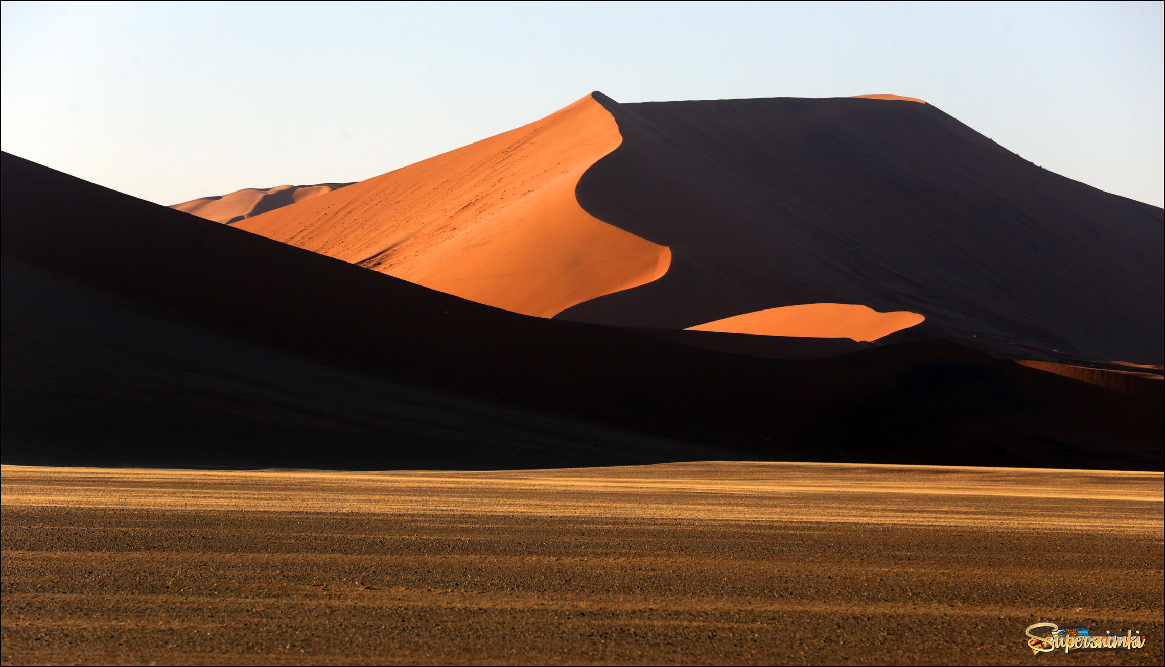 Дюны пустыни Намиб при утреннем освещении