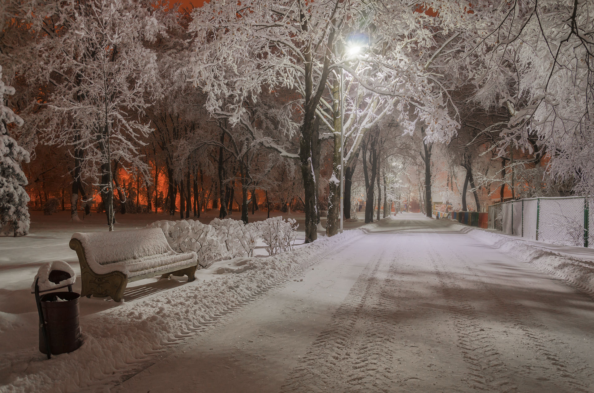 Город Нальчик Атажукинский сад зимой