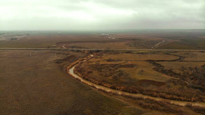 Красивая река 