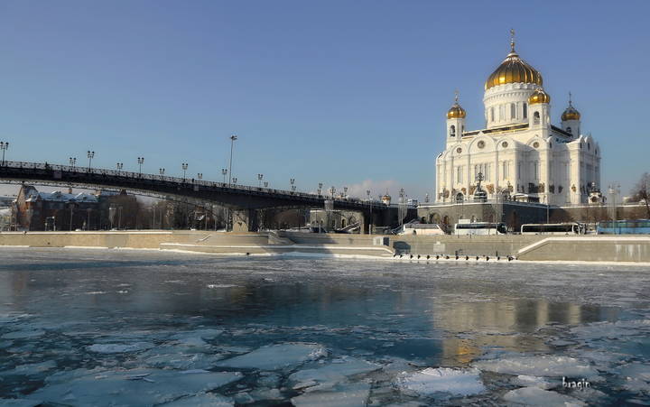 московский ледоход...