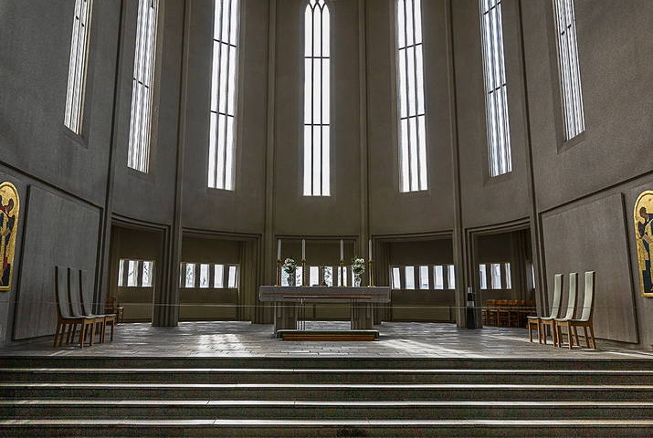 in Hallgrimskirkja 1 -Reykjavik