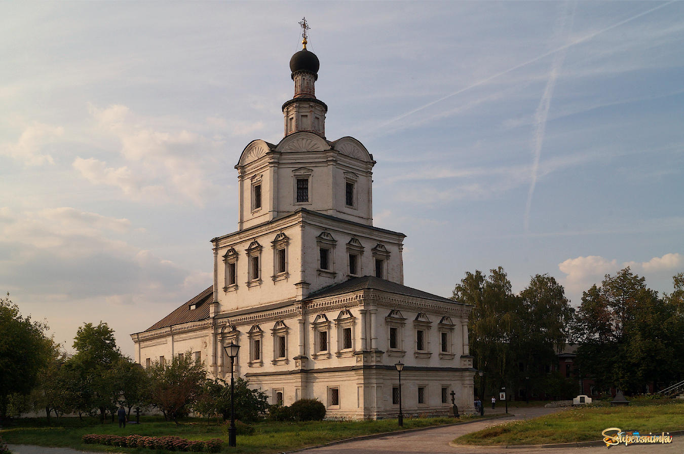 Храм Архангела Михаила в Спасо-Андрониковом монастыре