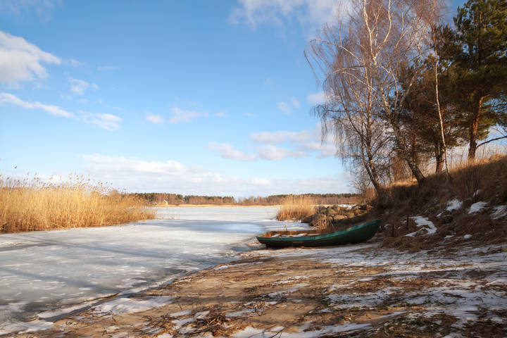 Вчера была весна...