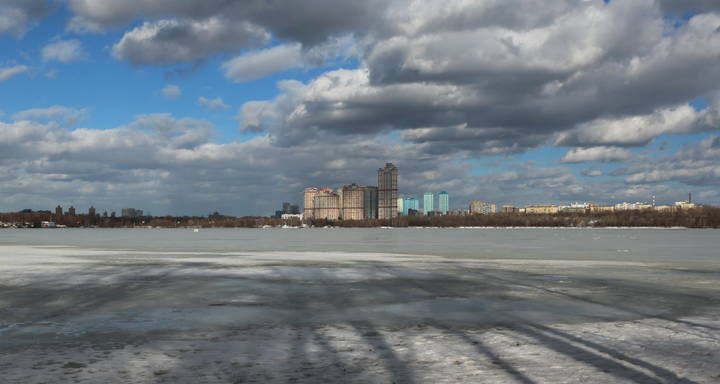 краски и тени  марта