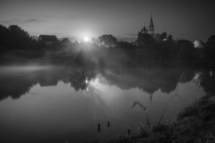 Вид на Успенскую церковь, Валищево